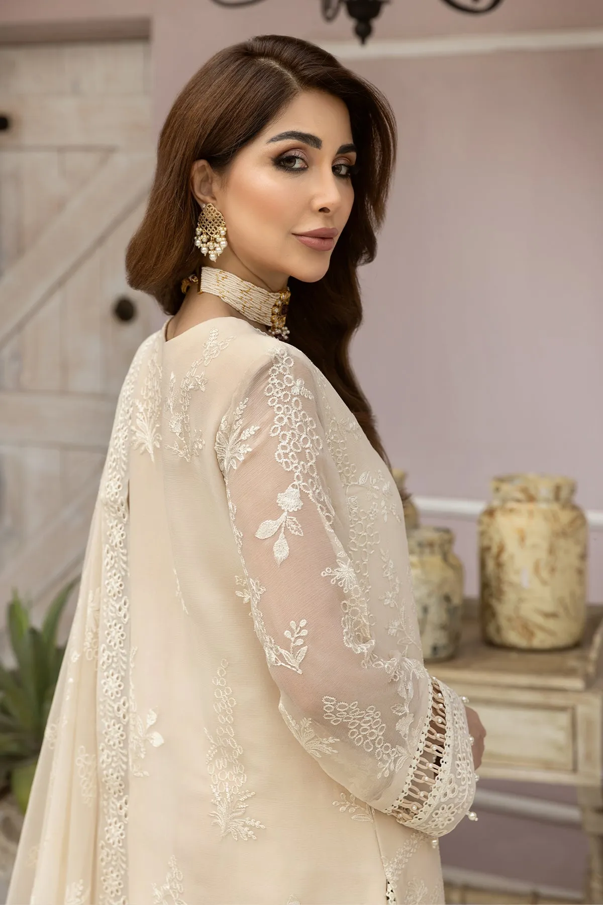 Alizeh Dhaagey Formal Collection  – Off White - V01D03