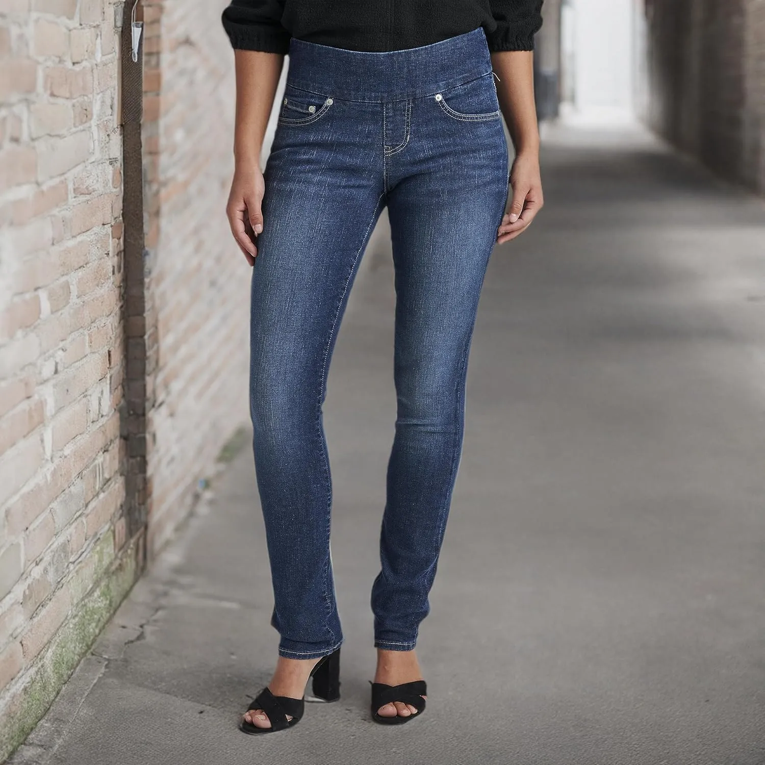 JAG Jeans Women's Peri Mid Rise Straight Leg Pull-on Jeans