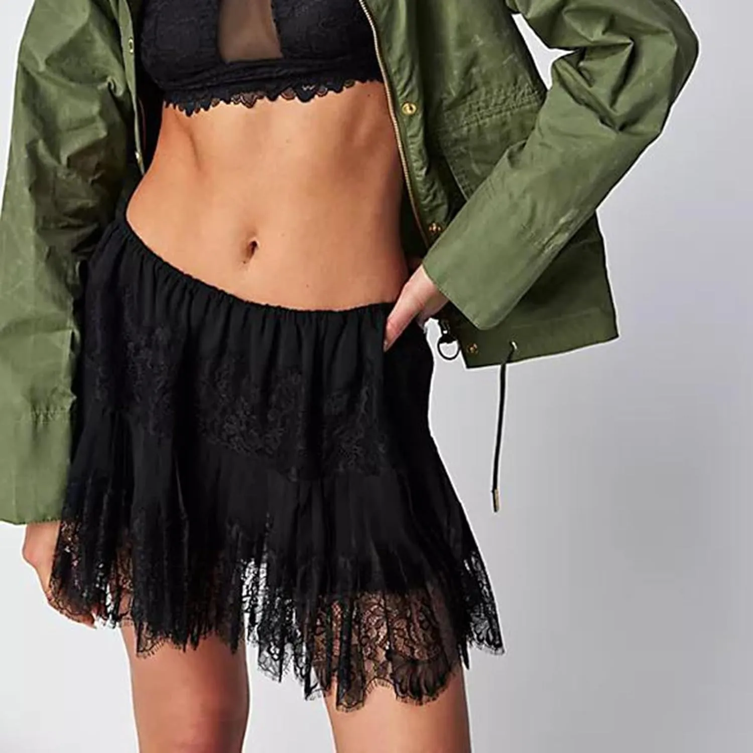 Women Tiered Lace Mini Skirt Summer Casual Elastic Pleated Lace Trim Short Skirts Underskirt Y2k Ruffle Skirt